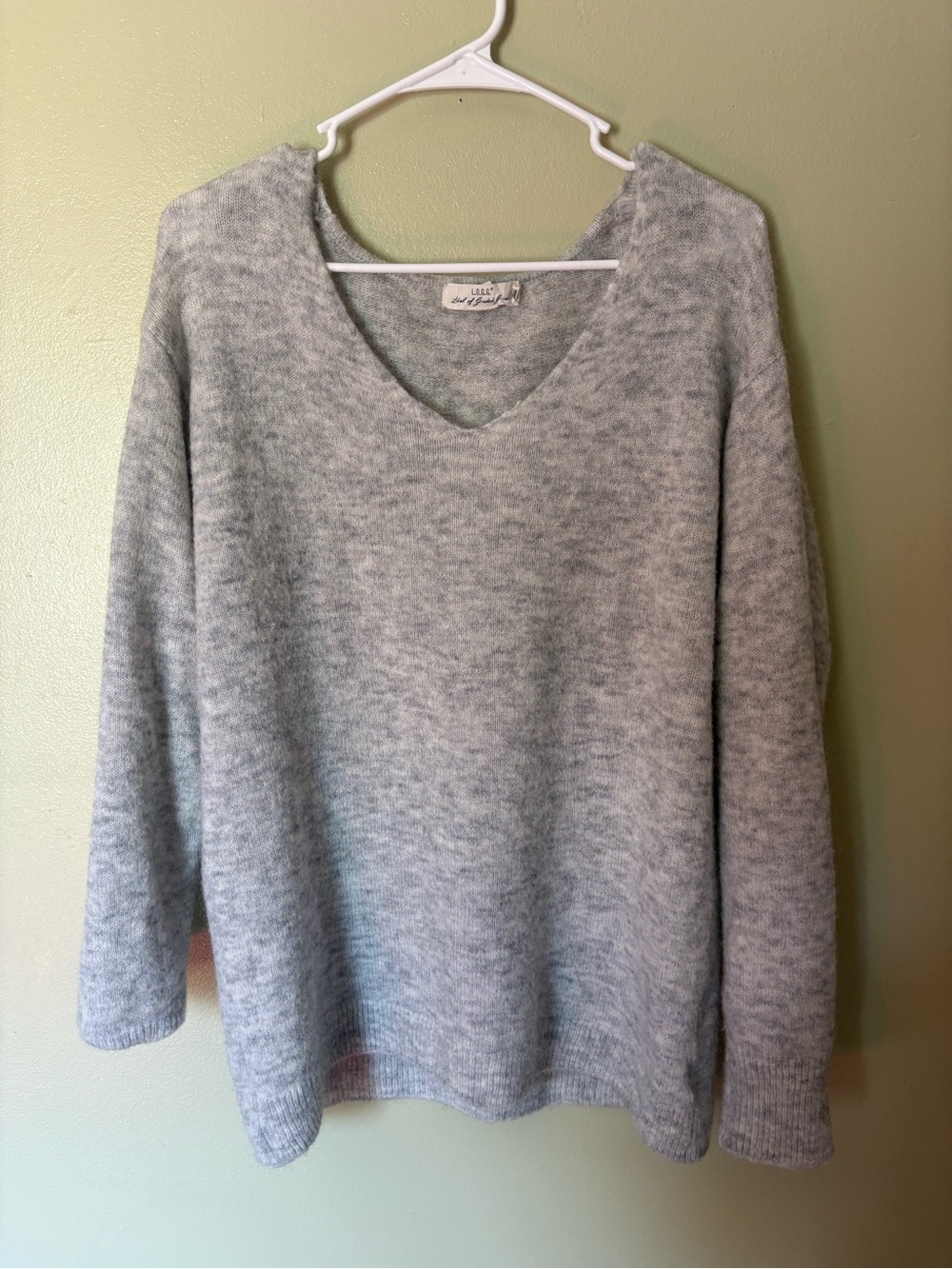 H&M Women's Soft V-Neck Sweater in Heather Gray